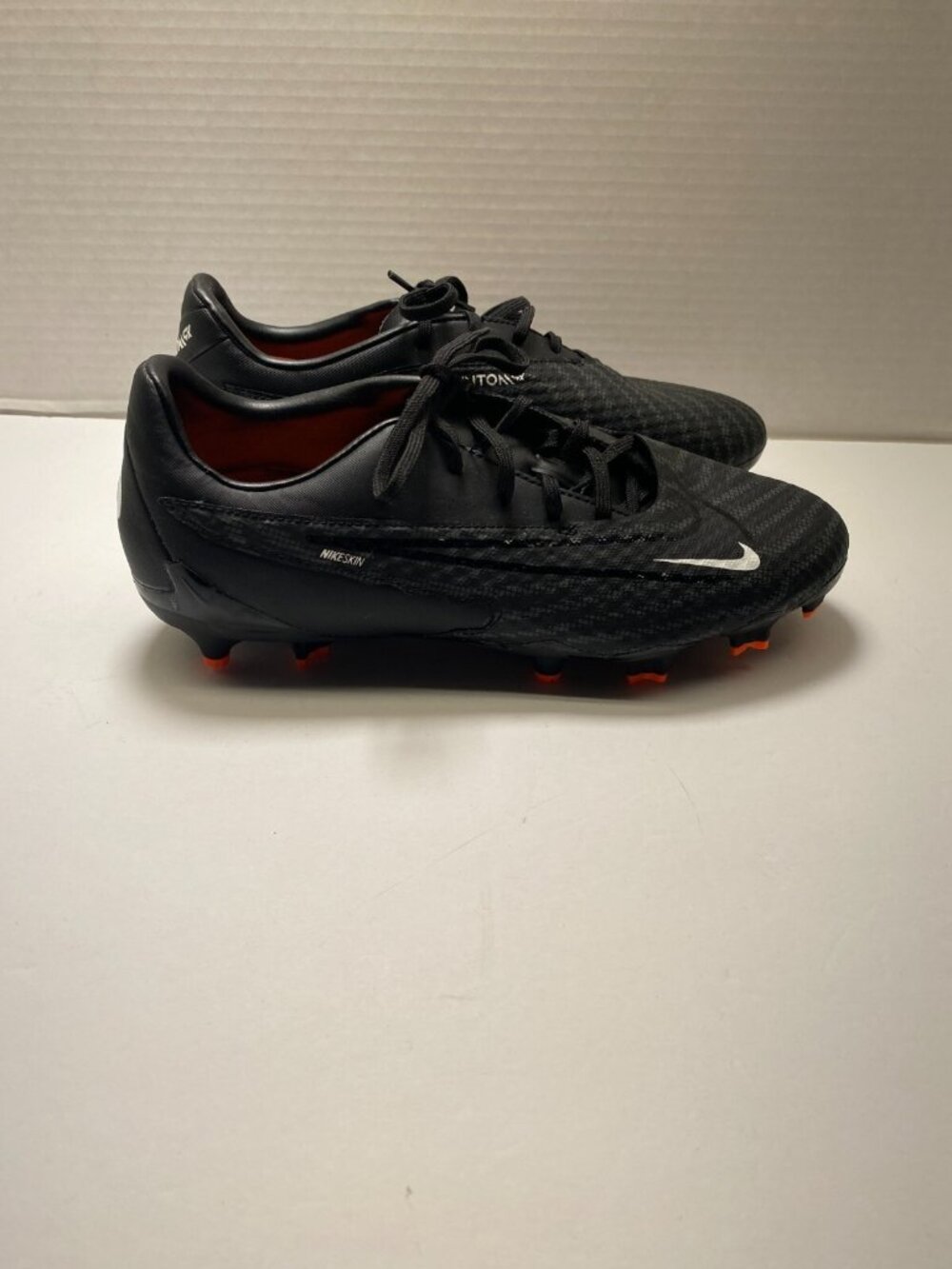 Nike Phantom GX Academy FG/MG Soccer Cleats Mens 6.5 Womens 8